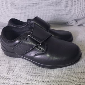 Orthofeet Velcro Shoes size 9E